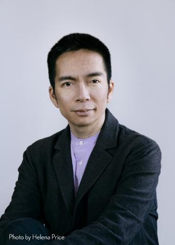 John Maeda. John Maeda né en 1966 à Seattle, il est un artiste, graphiste, enseignant et chercheur de renommée …